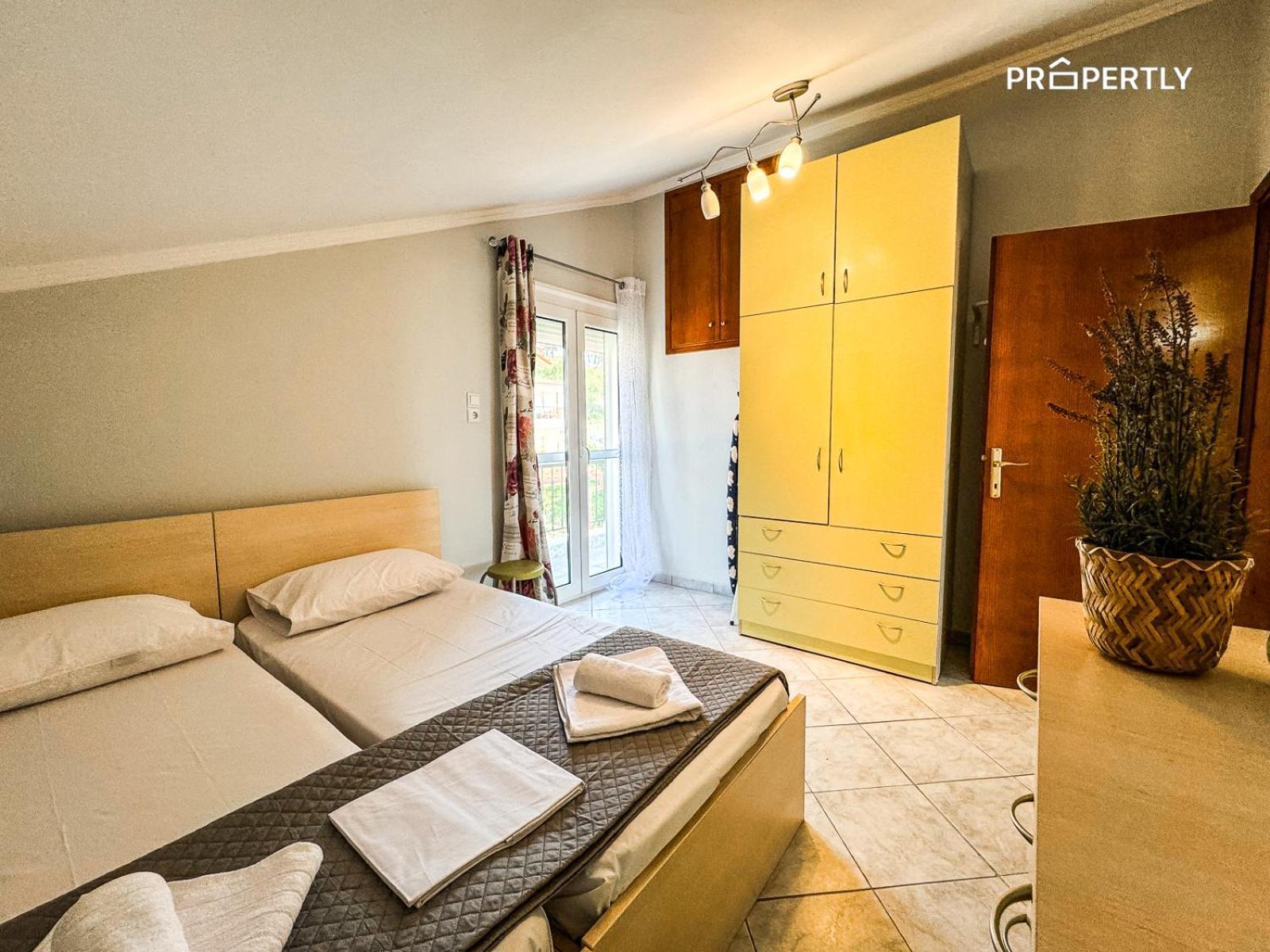 Sofia's Seafront House Apartment